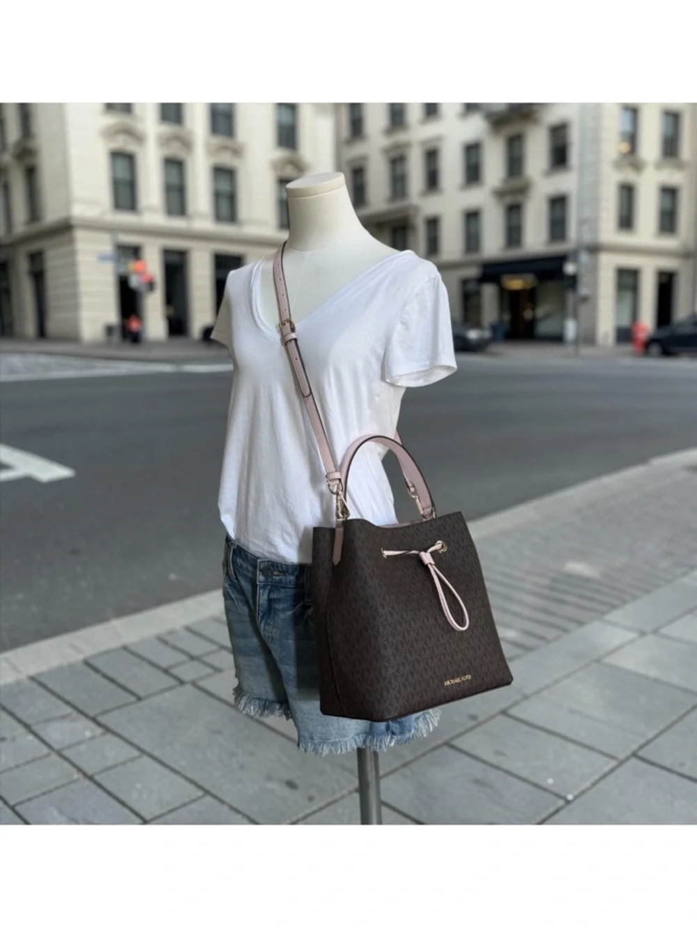 NWT Michael Kors Suri Brown Monogram Bucket Bag with Pale Pink Trim! NEW! - Picture 15 of 15